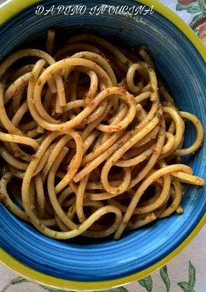 Foto di Bucatini con Aglio Olio e Pomodori Secchi piccanti