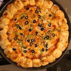 A picture of Pizza.