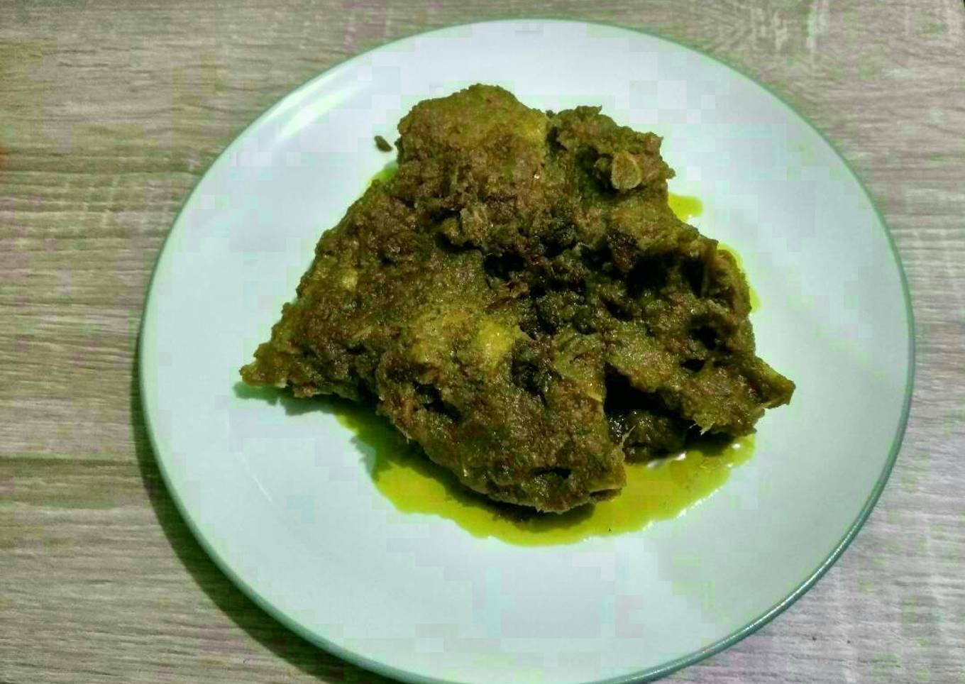 Bebek bumbu hijau