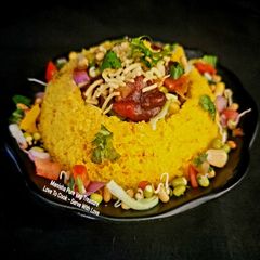 A picture of Sprouts Salad Chaat In Khaman Dhokla Bowl.