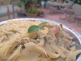 Tonno con cipolla in agrodolce