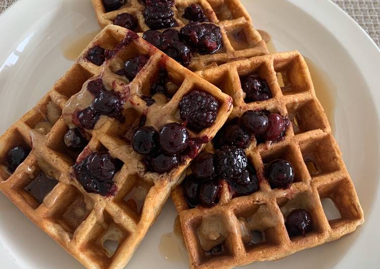 Simple Way to Make Ultimate Fiber Waffles (with wheat bran, eggs)