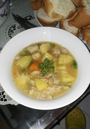 Hình của món Cari - gà hầm khoai.