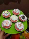 Bolu kukus dengan perisa red velvet
