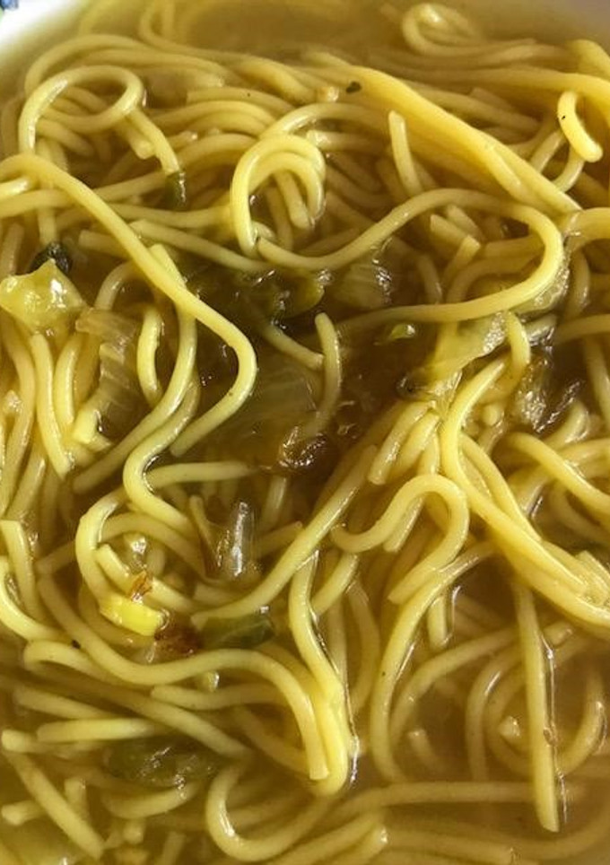 Una foto de Sopa thai con cúrcuma