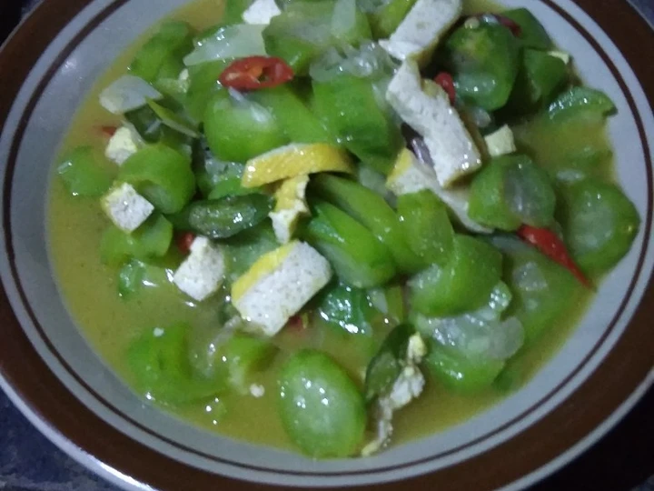 Langkah Gampang Membuat Resep Tumis oyong kuah tahu yang Sempurna Anti Ribet, Uenak Banget