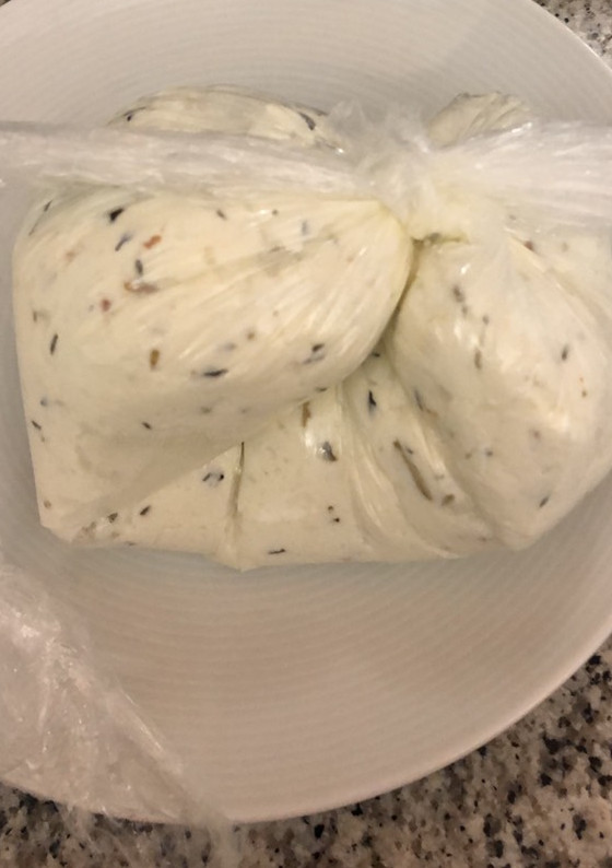 Una foto de Queso fresco a las finas hierbas