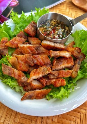 Hình của món Ba Chỉ Chiên Giòn Sốt Thái.