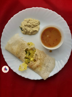 मसाला डोसा (masala dosa recipe in Hindi) रेसिपी मुख्य फोटो