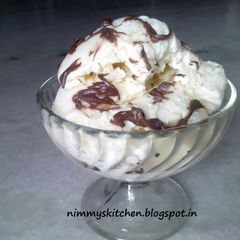 A picture of Vanilla Ice Cream.