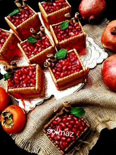 عکسی از دستور دسر جعبه ای انارsolmaz
