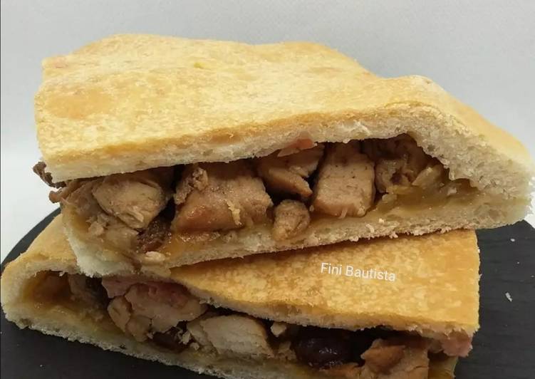Empanada de pollo con foie gras de pato