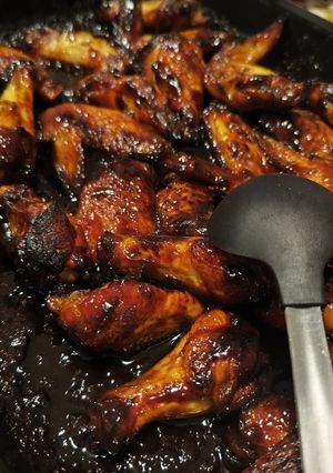 Una foto de Alitas de pollo al horno con miel