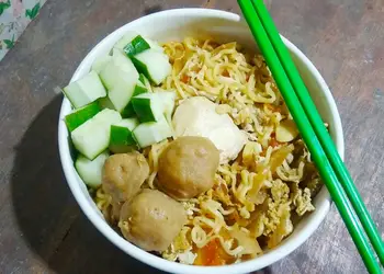 Cara Memasak Cepat Mie ramen kari manja Ala Restoran