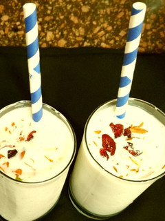 बनाना शेक (banana shake) in Hindi recipe रेसिपी मुख्य फोटो