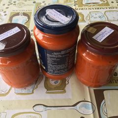 A picture of Napoletana sauce.