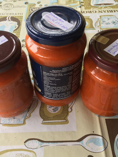 A picture of Napoletana sauce.