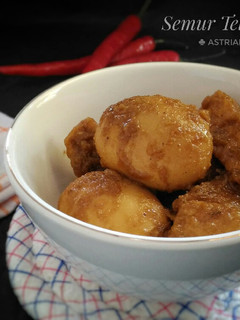 Foto resep Semur Telur & Tahu (#Pr_Anekasemur)