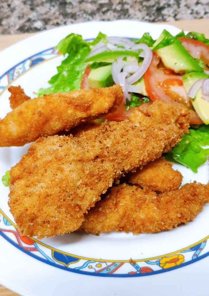Una foto de Tiras crujientes de pollo! Secretos de un buen rebozado!