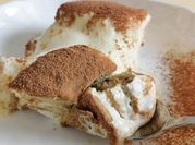 Una foto de tiramisu soletas
