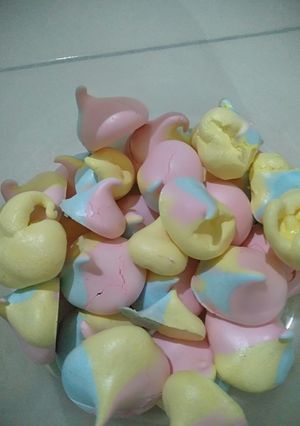 Foto resep Maringue Kisses Cookies