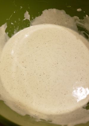 A picture of Buttermilk Ranch Dressing.