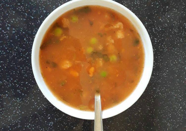 Tomato and pea soup