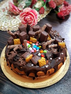 عکسی از دستور کیک شکلاتی با روکش گاناش