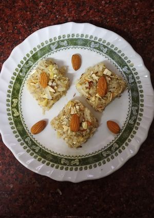 કોપરા પાક રેસીપી મુખ્ય ફોટો