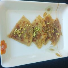A picture of Maharashtra special Puranpoli.