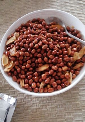 A picture of Freshly Cooked Peanut.