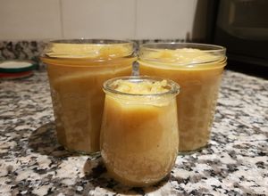 Une photo de Compote pomme/kakis/vanille