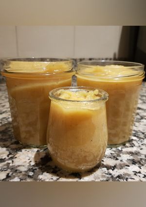 Une photo de Compote pomme/kakis/vanille