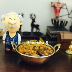 A picture of Kashmiri (Stuffed) Dum Aloo: No Onion & Garlic.