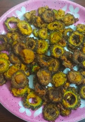 A picture of Bittergourd chips.