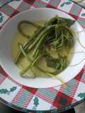 Guías de chayote tiernas