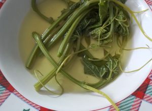 Una foto de Guías de chayote tiernas