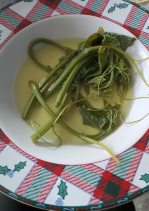 Una foto de Guías de chayote tiernas