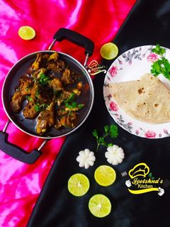 गावरान चिकन रस्सा (ग्रेव्ही) (gavran chicken rassa recipe in marathi) रेसिपी चे मुख्य फोटो