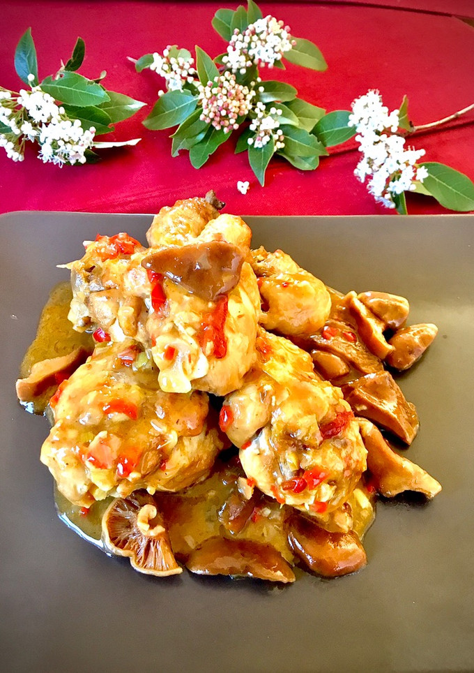 Una foto de Pollo guisado en olla exprés