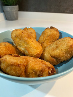 Una foto de Croquetas de pollo y jamón