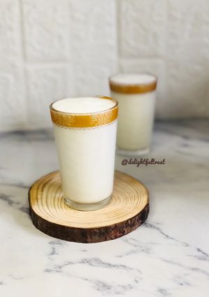 A picture of Vanilla milkshake.