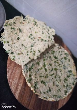 રોટલાં(Rotlo recipe in Gujarati) રેસીપી મુખ્ય ફોટો