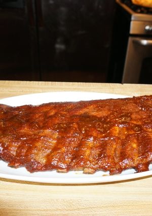 A picture of ST. LOUIS STYLE BAKED PORK SPARERIBS.