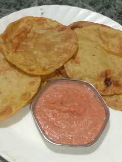 सूजी आलू की पूड़ी (Suji aloo ki puri recipe in Hindi) रेसिपी मुख्य फोटो