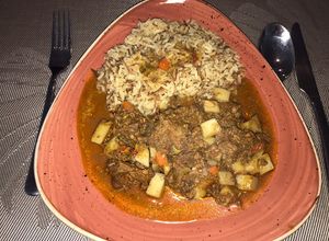 Una foto de Fricasé de verduras con carne