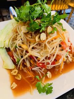 Hình của món Gỏi đu đu thái lan.