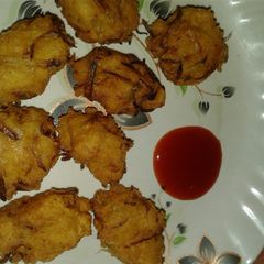 A picture of Rice Pakoda.