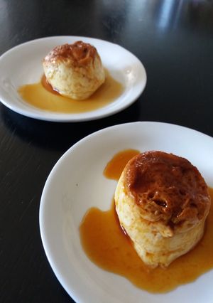 Una foto de Flan en taza