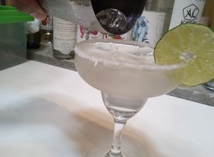 Una foto de Cóctel: Margarita con mezcal